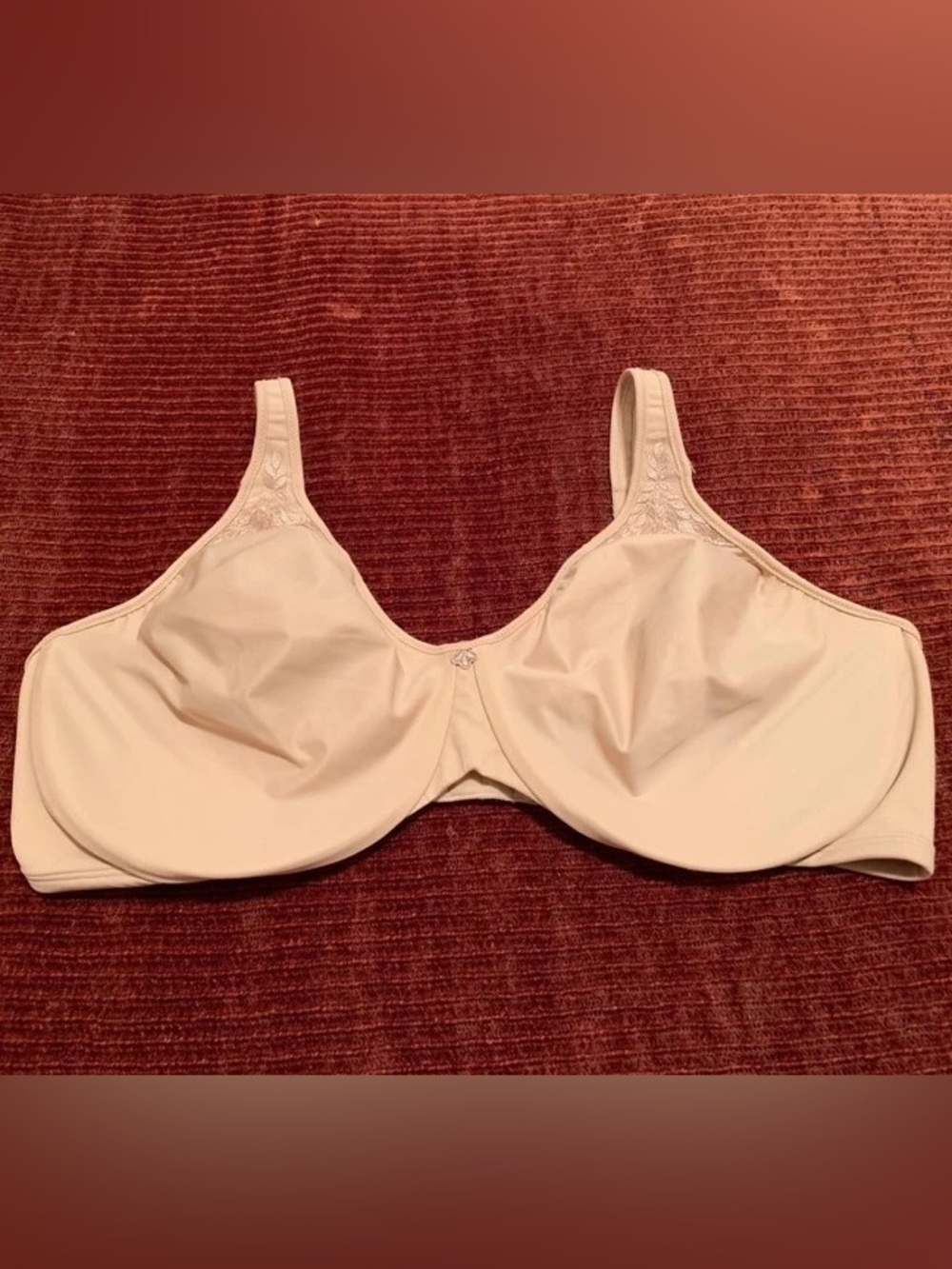 (NWOT) Full Coverage Beige Bali Bra